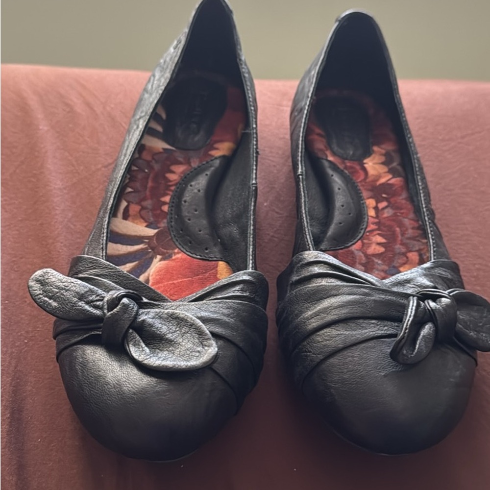 Born Black Leather Flats with Bow Detail